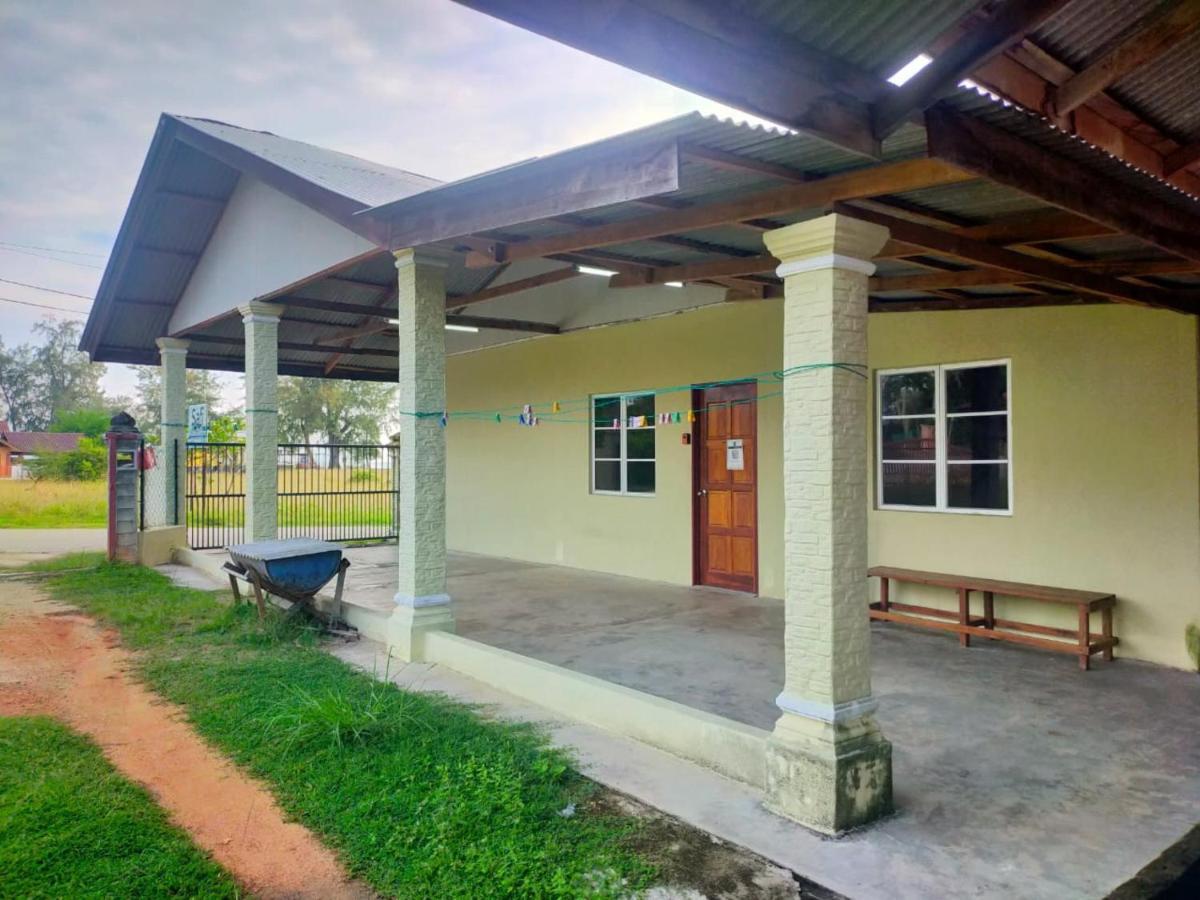 Oyo 90577 Safi Homestay Kuala Terengganu Exterior photo